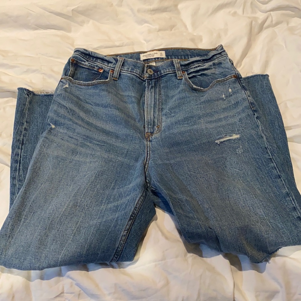 Abercrombie and Fitch Ankle straight high rise